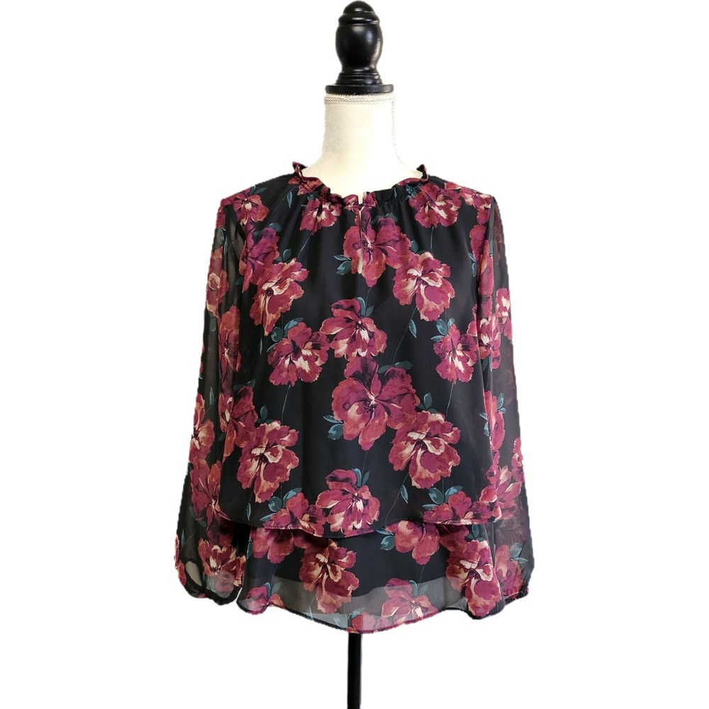 Anne‎ Klein Tiered Black Floral Top Size L Romantic Dark Cottagecore Office
